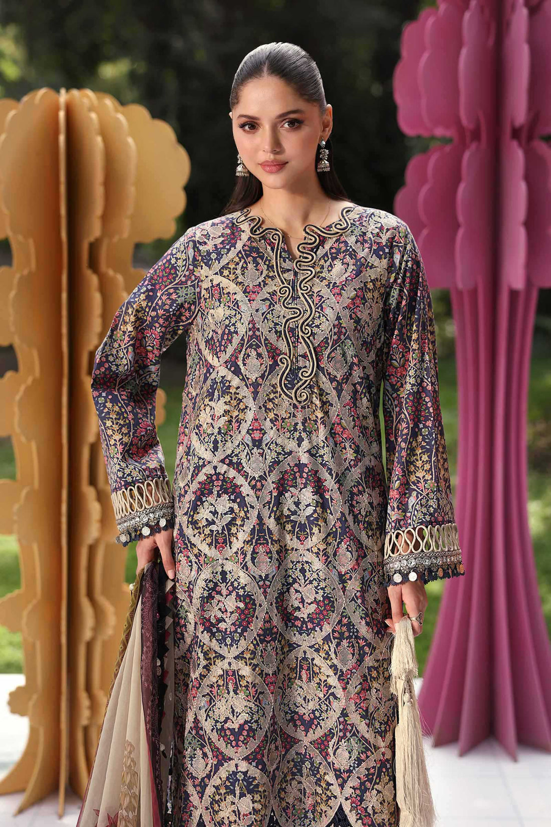 MARIA B LUXURY EMBROIDERED LAWN - 3 PC UNSTITCHED