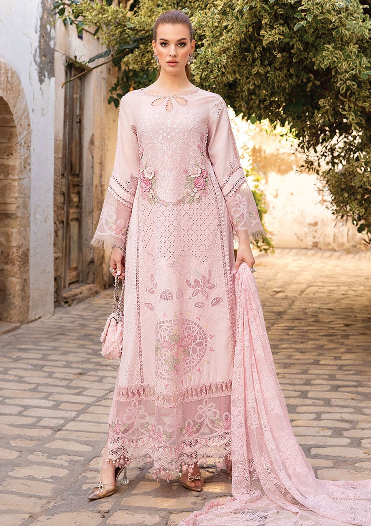 MARIA B LUXURY EMBROIDERED LAWN - 3 PC UNSTITCHED