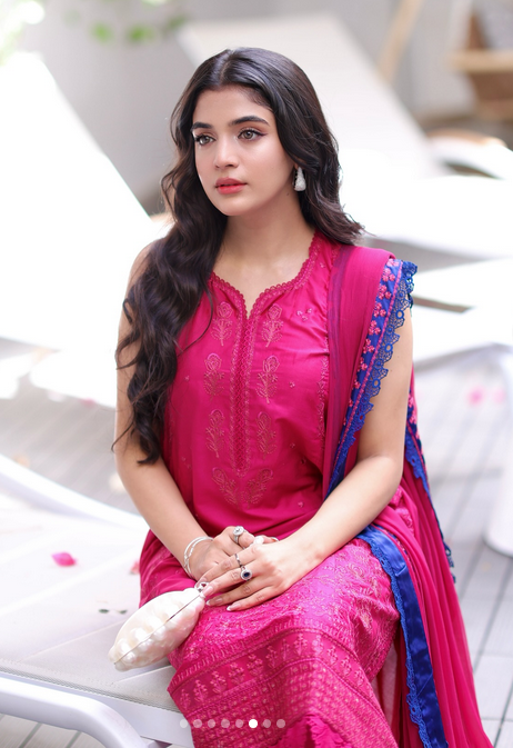 REPUBLIC WOMENSWEAR LUXURY EMBROIDERED LAWN SHOCKING PINK - 3 PC UNSTITCHED