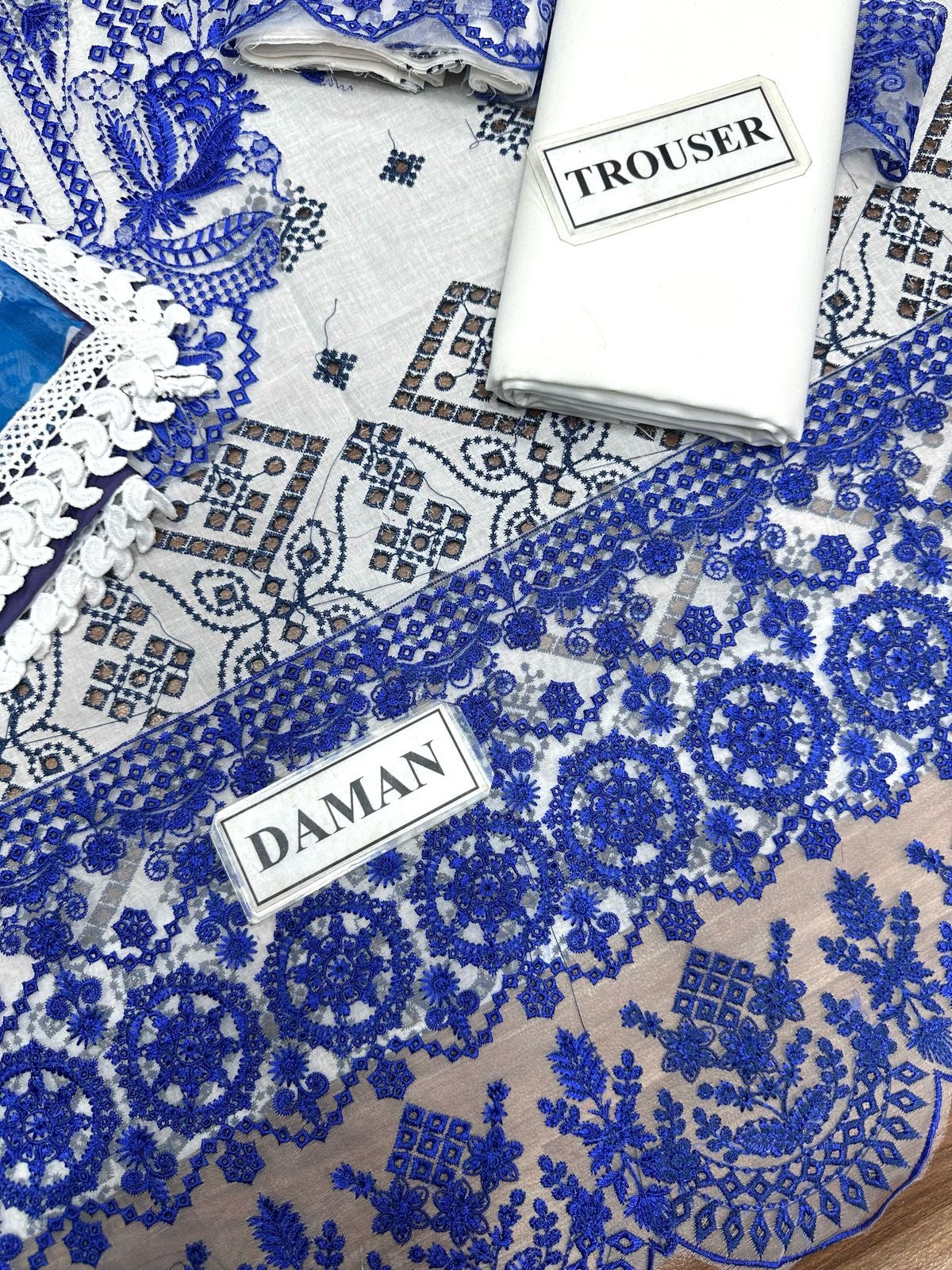 ZAINAB CHOTTANI EMBROIDERED CHIKANKARI LAWN - 3 PC UNSTITCHED