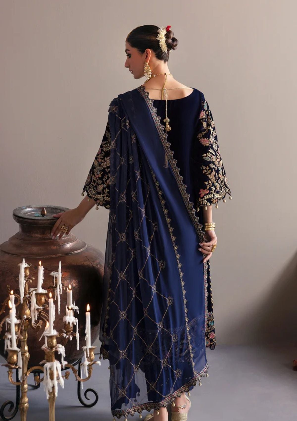 EMAAN ADEEL LUXURY EMBROIDERED VELVET - 3 PC UNSTITCHED