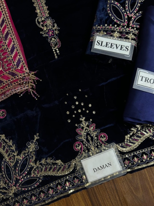 NAQASHI EMBROIDERED 9000 MICRO VELVET - 3 PC UNSTITCHED