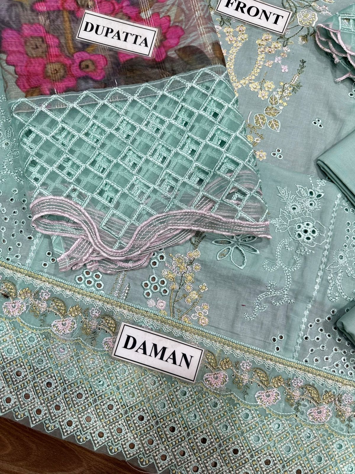 QALAMKAR EMBROIDERED CHIKANKARI LAWN - 3 PC UNSTITCHED