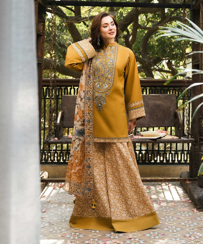 SAPPHIRE FORMALS EMBROIDERED LAWN - 3 PC UNSTITCHED