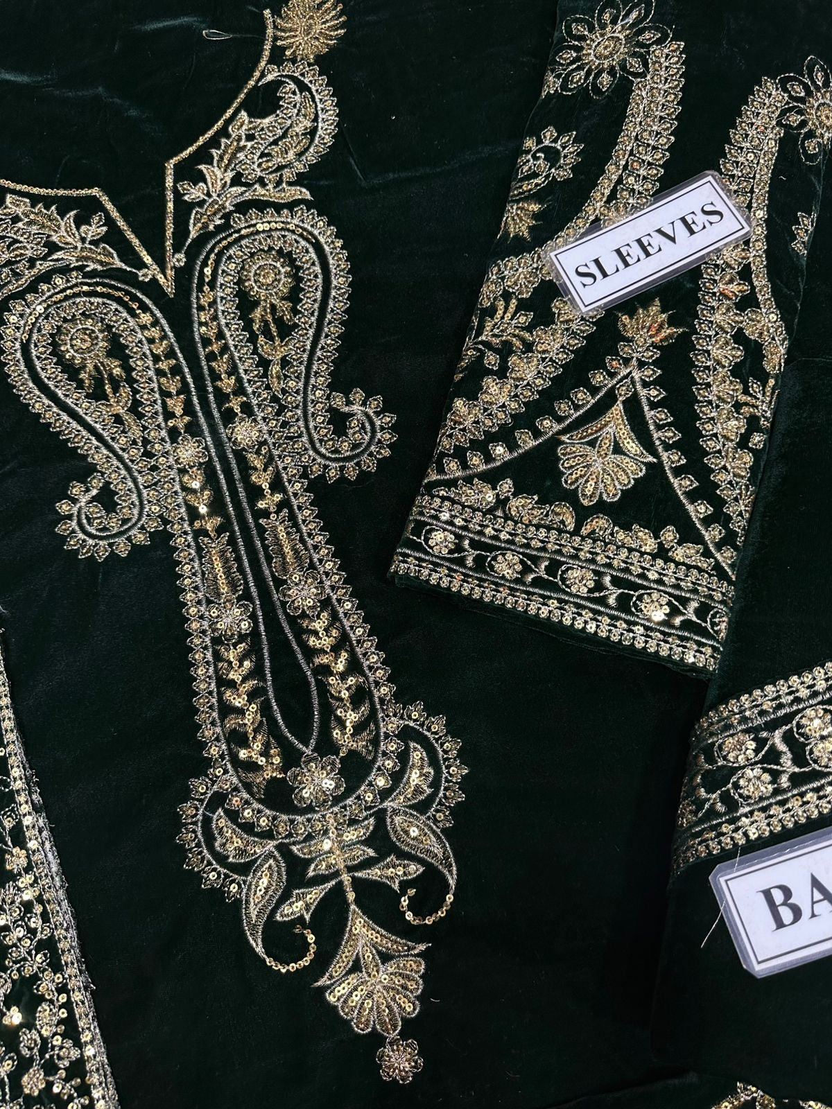 MINA HASSAN MICRO 9000 VELVET EMBROIDERED - 3 PC UNSTITCHED