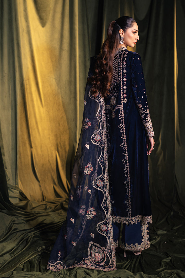 QALAMKAR LUXURY WEDDING EMBROIDERED VELVET - 3 PC UNSTITCHED