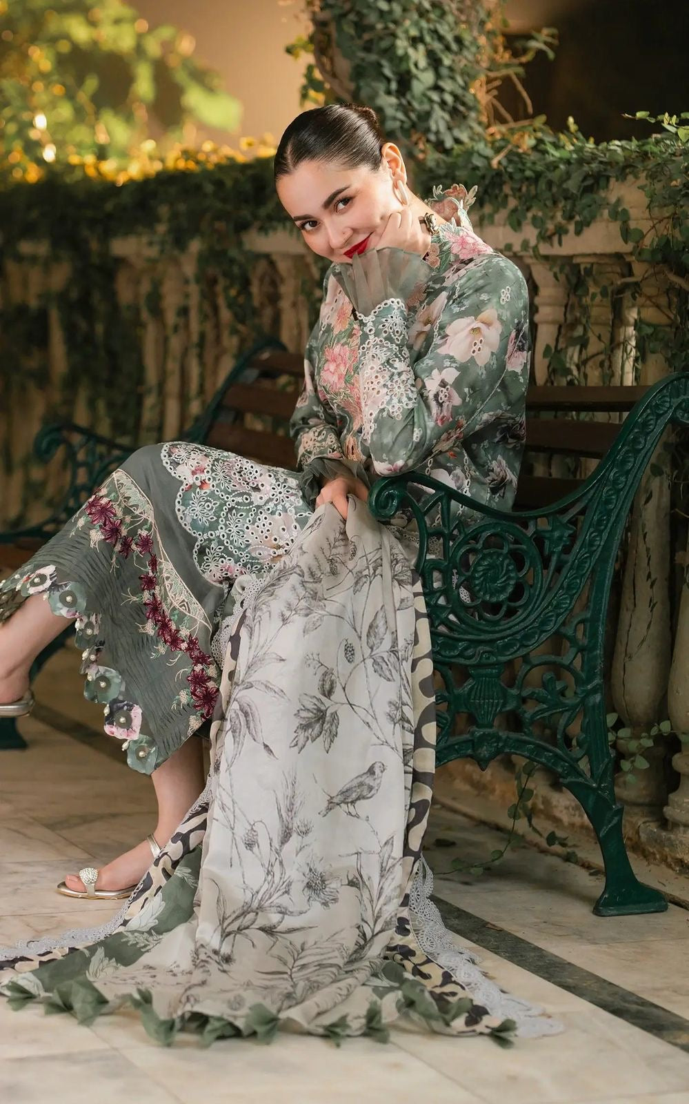 ASIFA NABEEL DIGITAL PRINTED SCIFFLIE EMBROIDERED LAWN - 3 PC UNSTITCHED