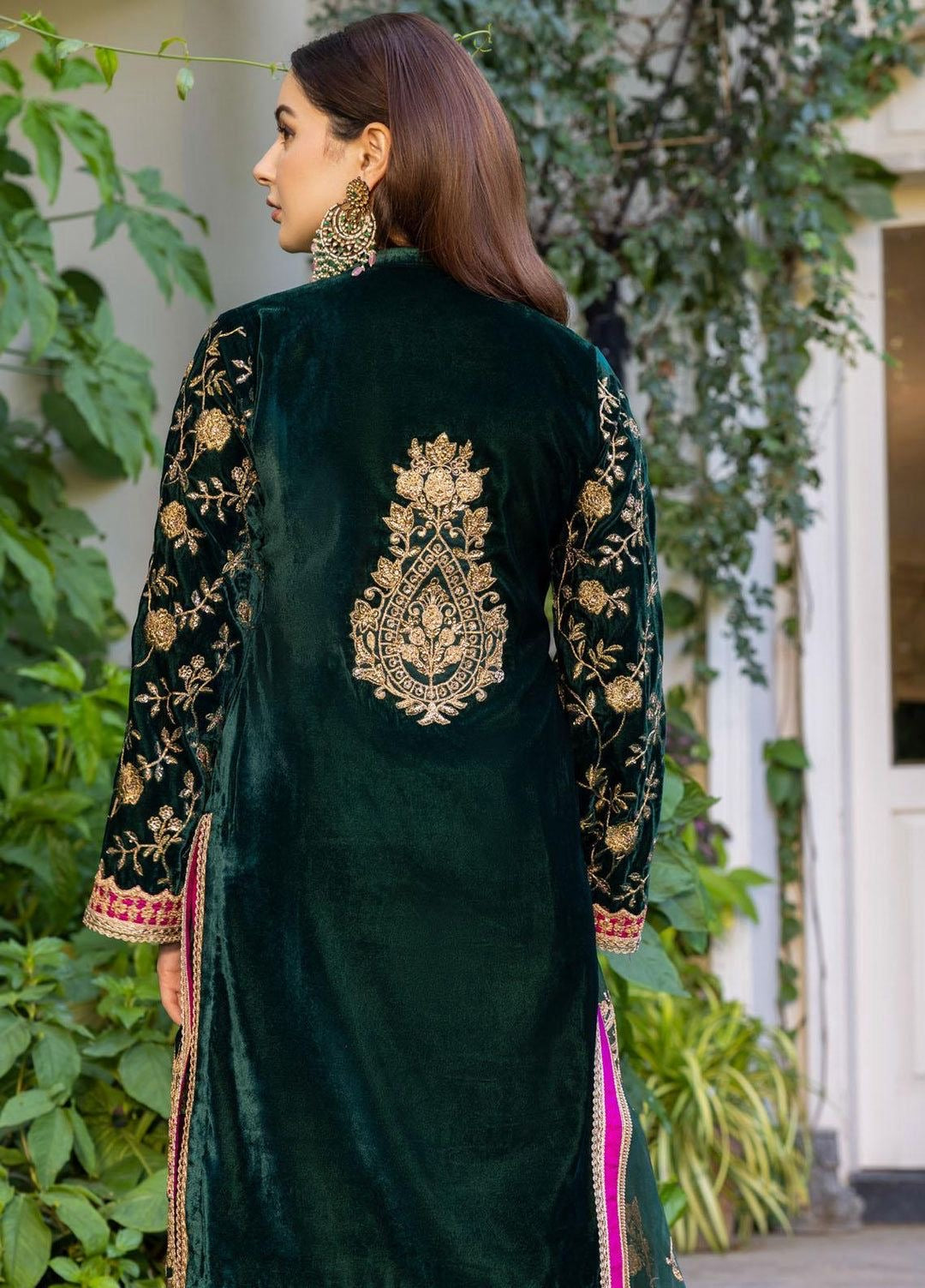ZAINAB CHOTTANI LUXURY EMBROIDERED VELVET - 3 PC UNSTITCHED