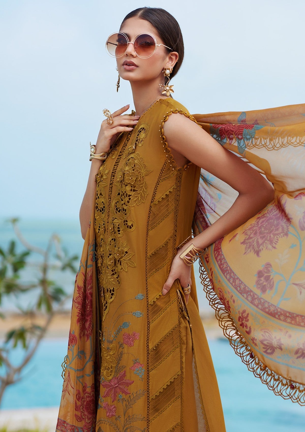 MARIA B LUXURY EMBROIDERED LAWN - 3 PC UNSTITCHED