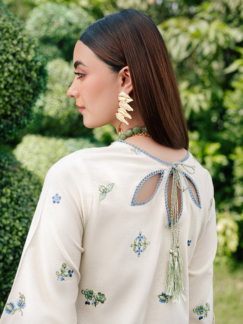 MAHNUR EMBROIDERED CHIKANKARI LAWN - 3 PC UNSTITCHED