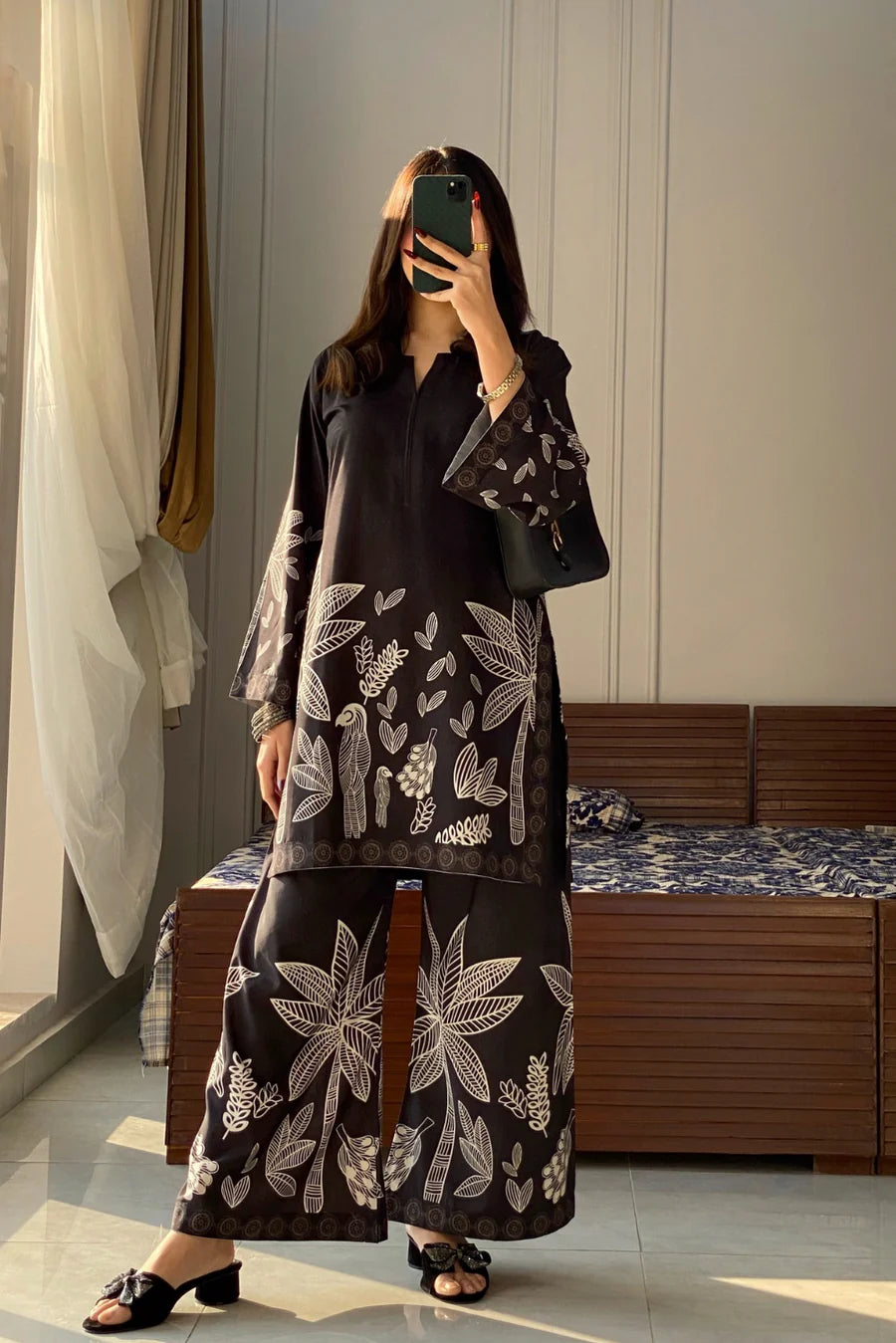 HOORAIN’S PRET DIGITAL PRINTED LAWN - 2 PC STITCHED