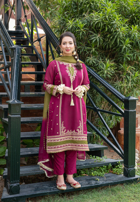 OMAL EMBROIDERED LAWN - 3 PC UNSTITCHED