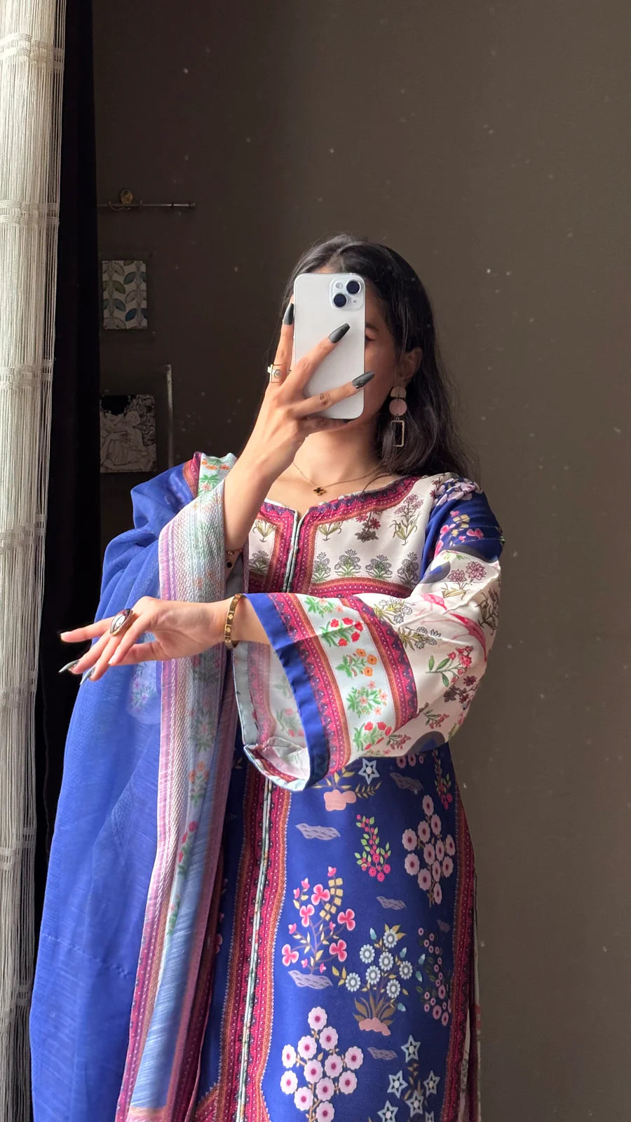 HOORAIN’S PRET DIGITAL PRINTED SLUB LAWN - 3 PC STITCHED