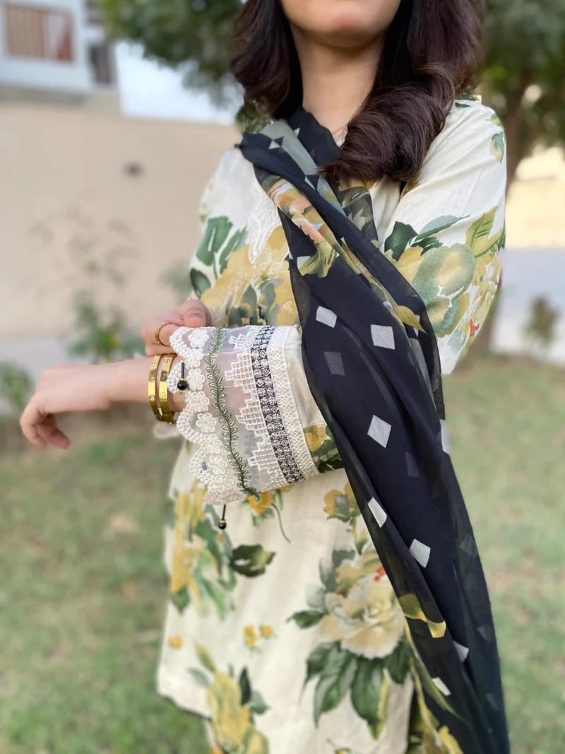 HOORAIN’S PRET PRINTED LACE WORK LAWN - 3 PC STITCHED