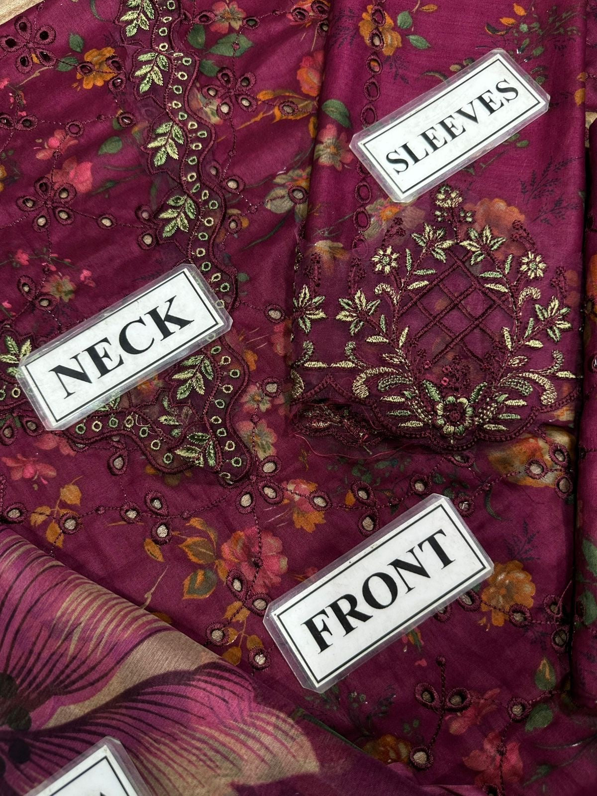 IZNIK CHIKANKARI EMBROIDERED LAWN - 3 PC UNSTITCHED