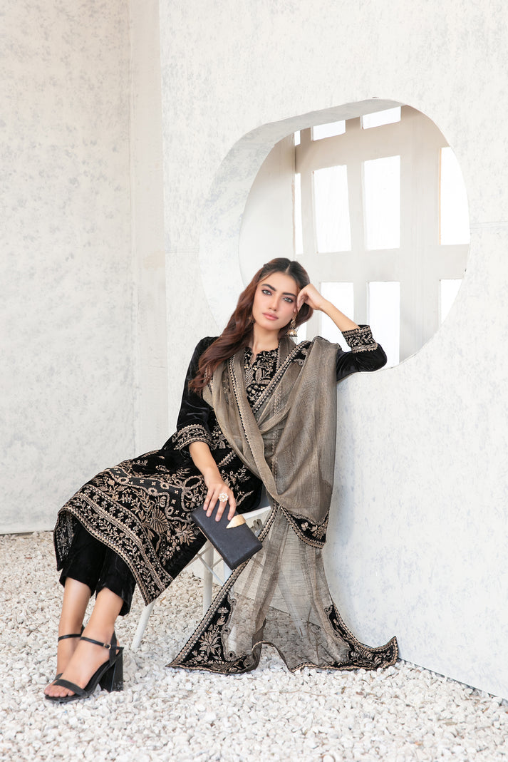 VELVET LUXURY EMBROIDERED - 3 PC UNSTITCHED