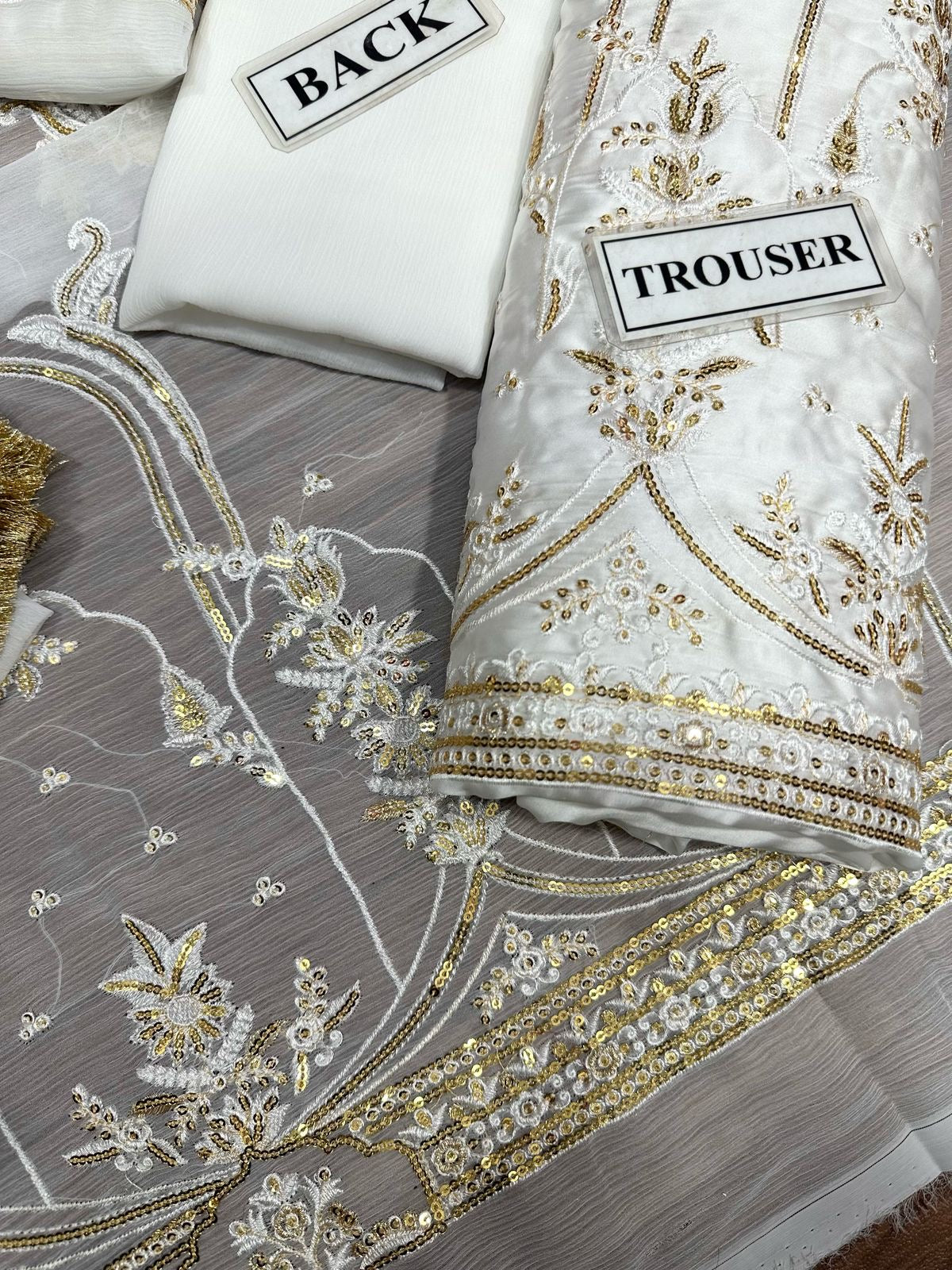 MAHA WAJAHAT BRIDAL PURE CHIFFON EMBROIDERED - 3 PC UNSTITCHED