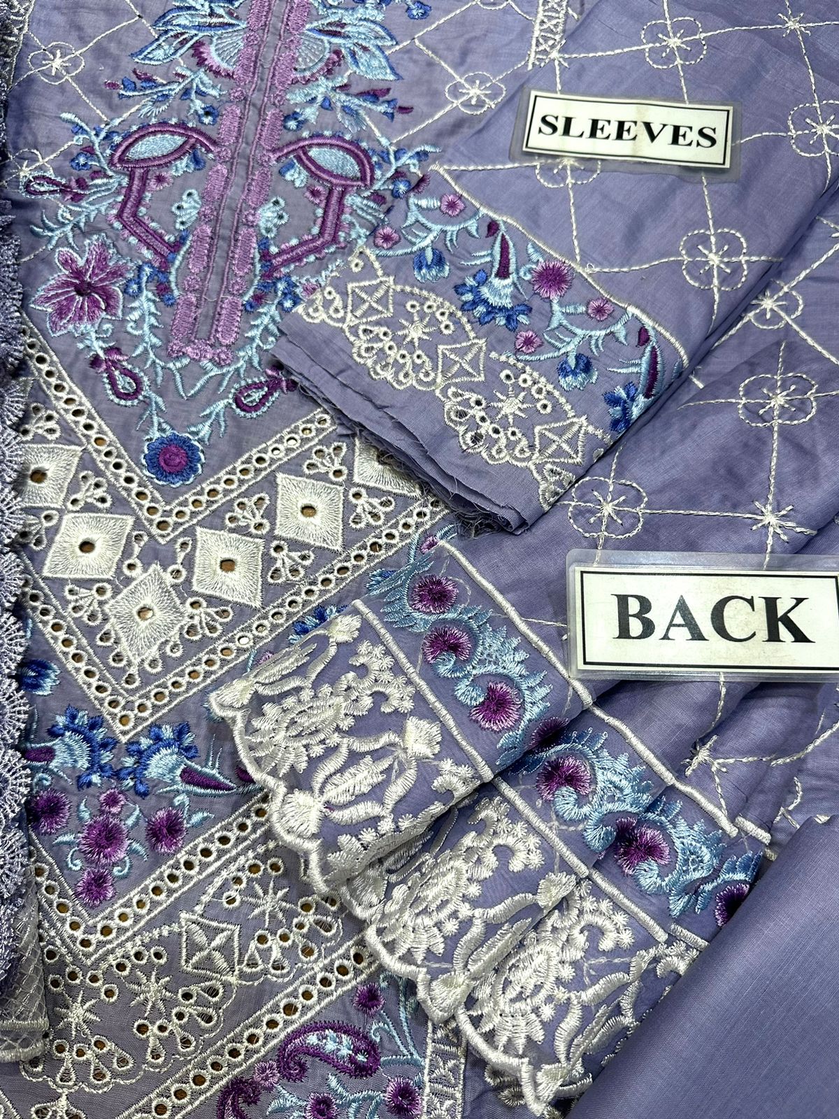 KANWAL MALIK LUXURY CHIKANKARI EMBROIDERED LAWN - 3 PC UNSTITCHED