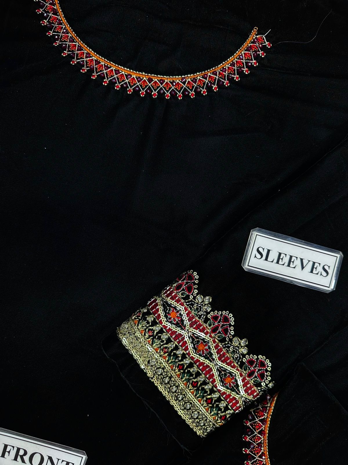 BAROQUE LUXURY EMBROIDERED VELVET - 3 PC UNSTITCHED