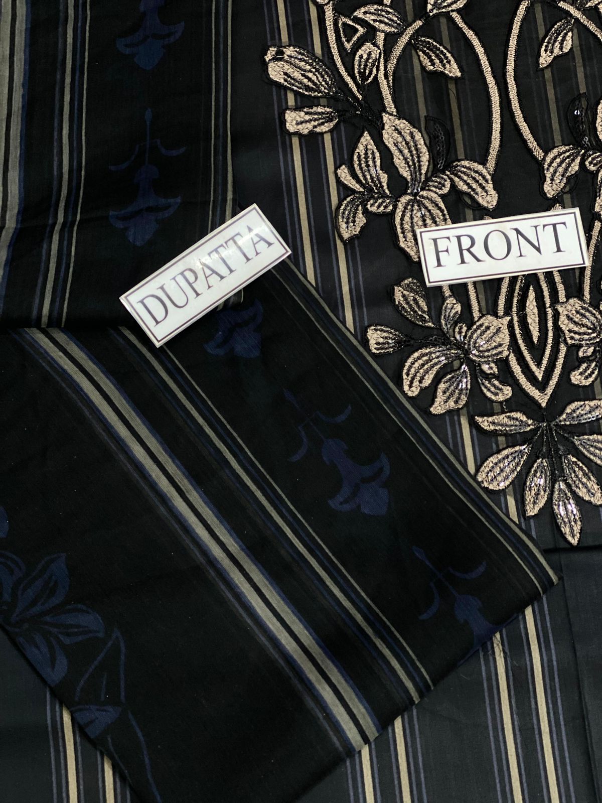 MARIA B FORMALS EMBROIDERED PRINTED LAWN - 3 PC UNSTITCHED