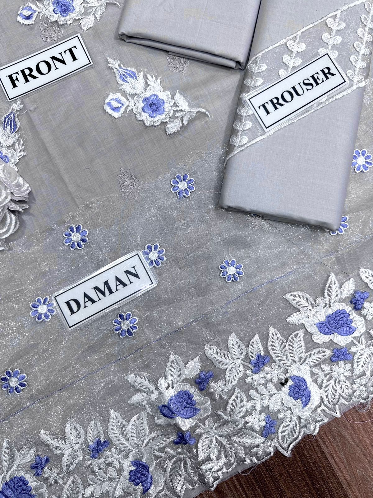 AZURE BAREEZE LAWN EMBROIDERED - 3 PC UNSTITCHED