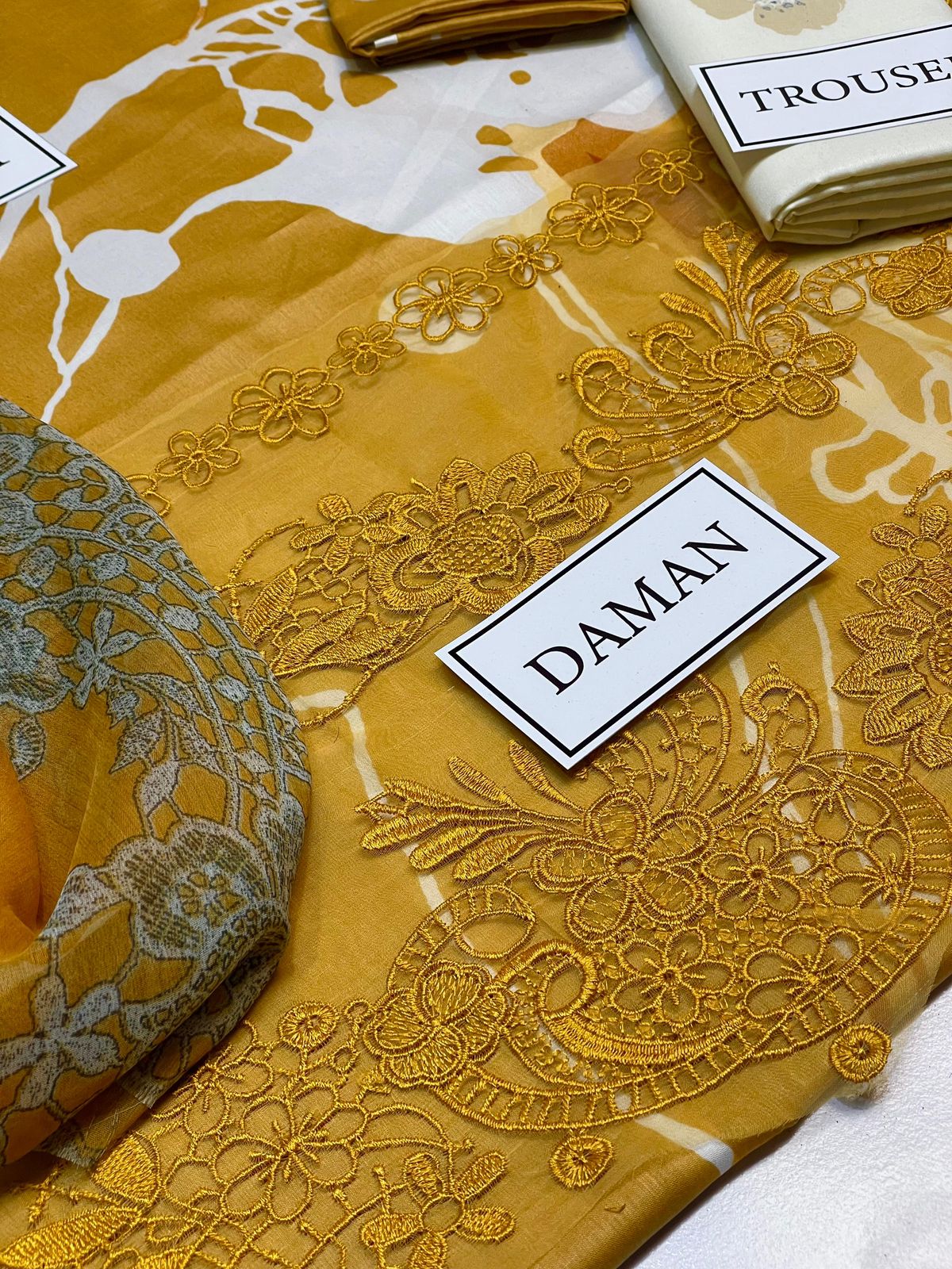 ASIFA NABEEL PRINTED EMBROIDERED LAWN - 3 PC UNSTITCHED