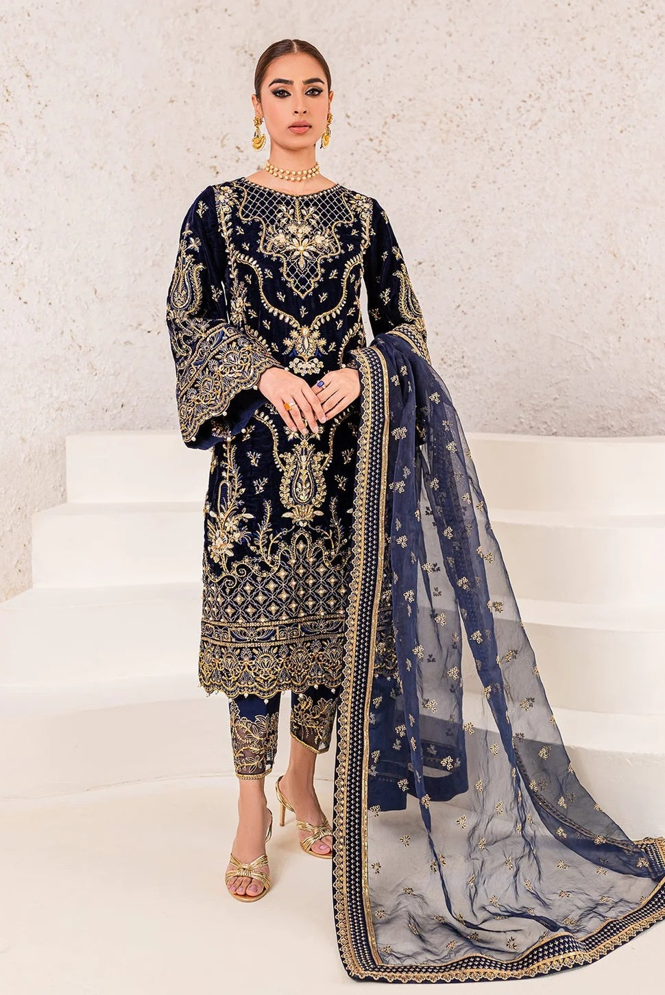 GULAAL LUXURY EMBROIDERED VELVET - 3 PC UNSTITCHED