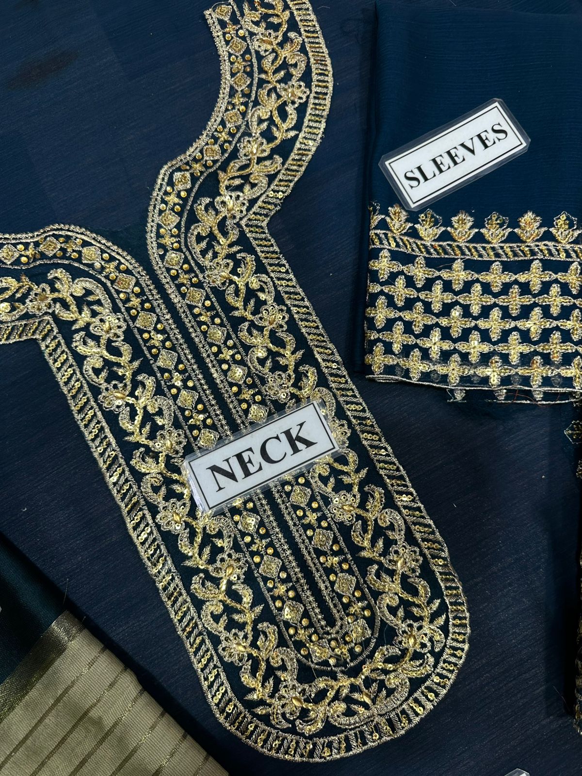 ASIM JOFA LUXURY WEDDING EMBROIDERED CHIFFON - 3 PC UNSTITCHED