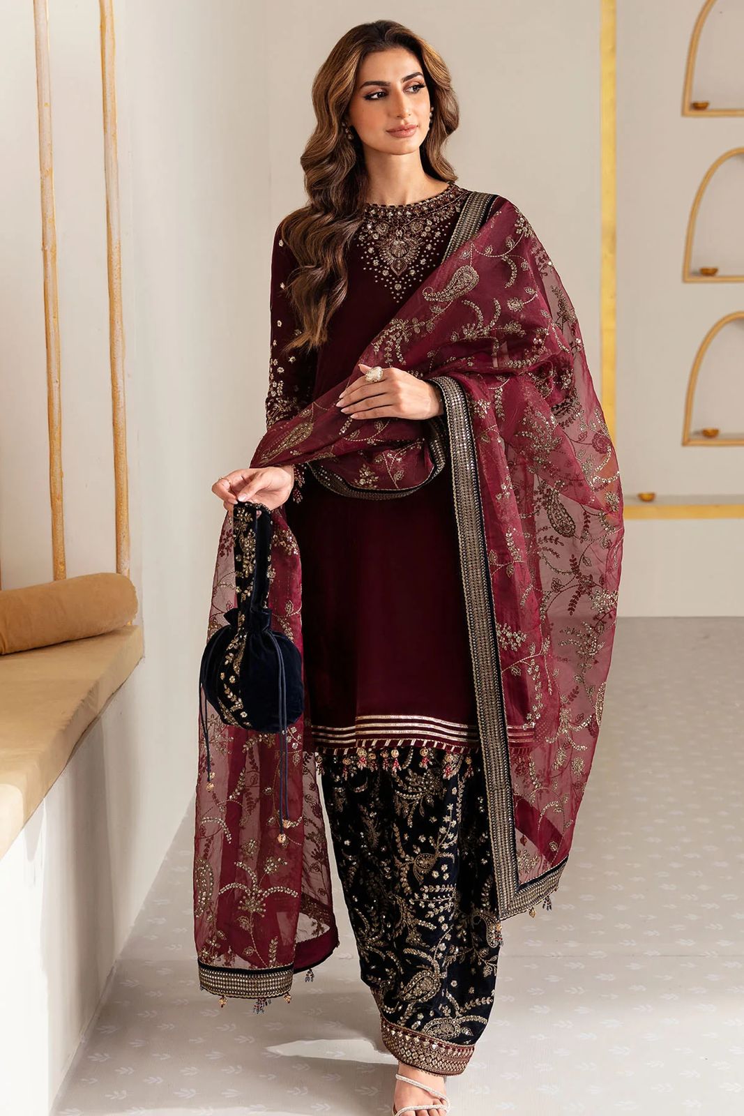 JAZMINE LUXURY WEDDING EMBROIDERED VELVET - 3 PC UNSTITCHED