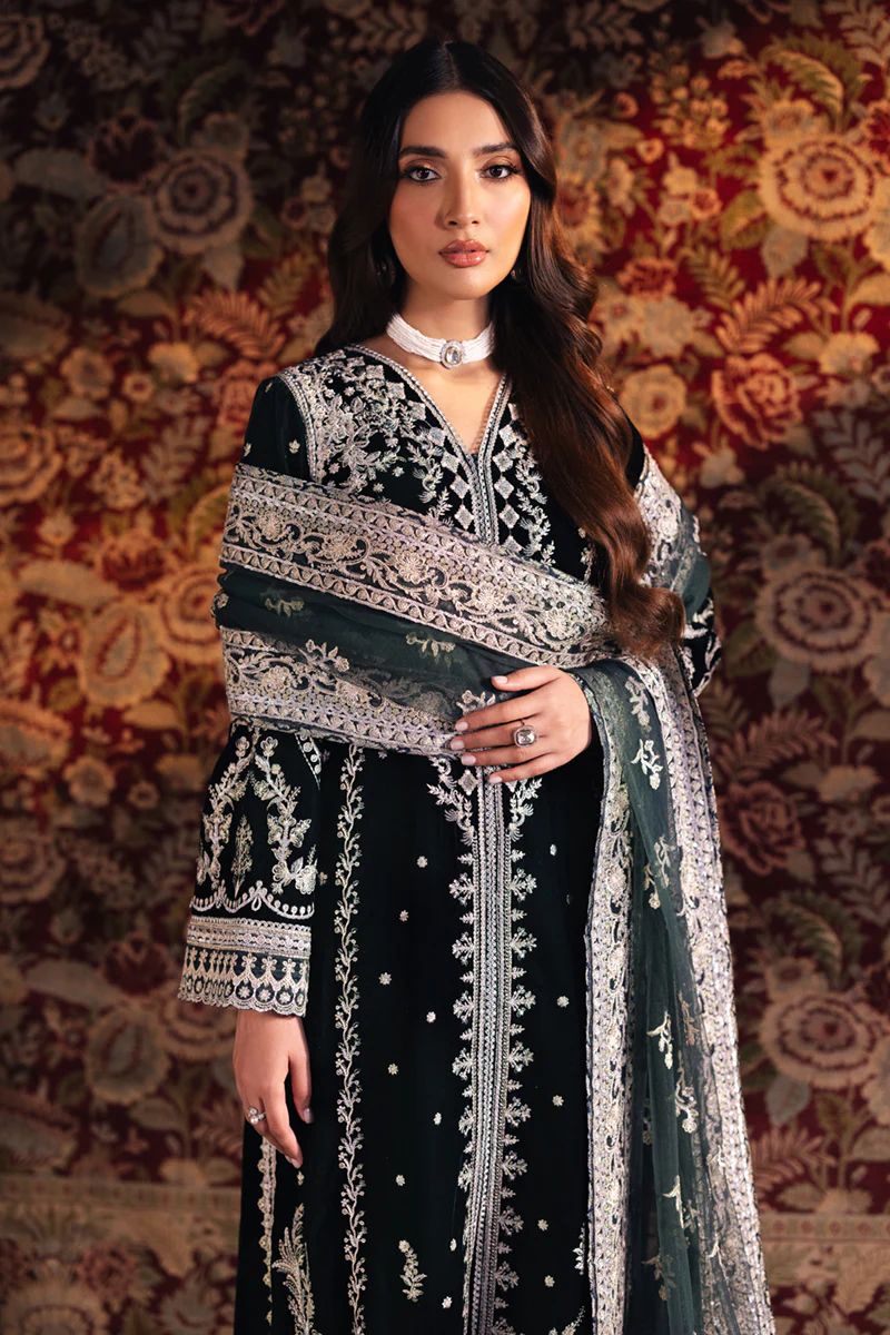 QALAMKAR LUXURY EMBROIDERED VELVET - 3 PC UNSTITCHED