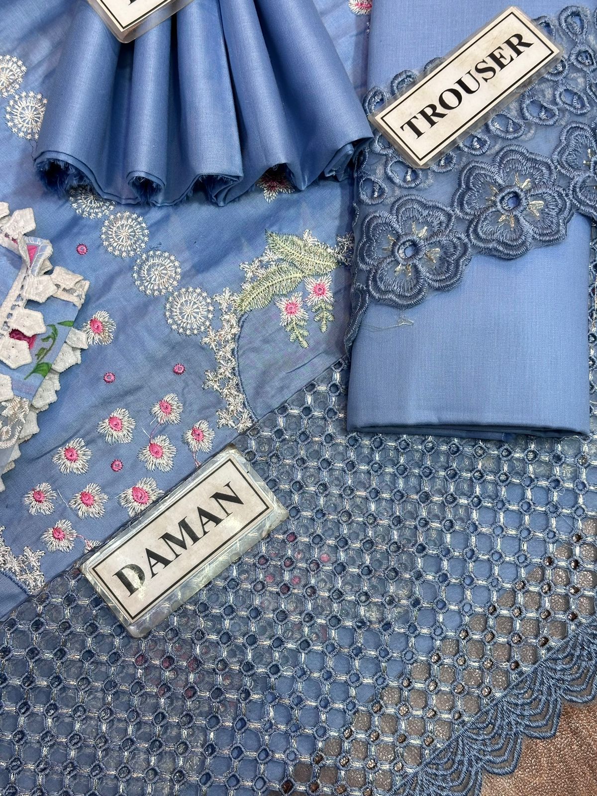 SUFFUSE BY SANA YASIR LUXURY EMBROIDERED LAWN - 3 PC UNSTITCHED
