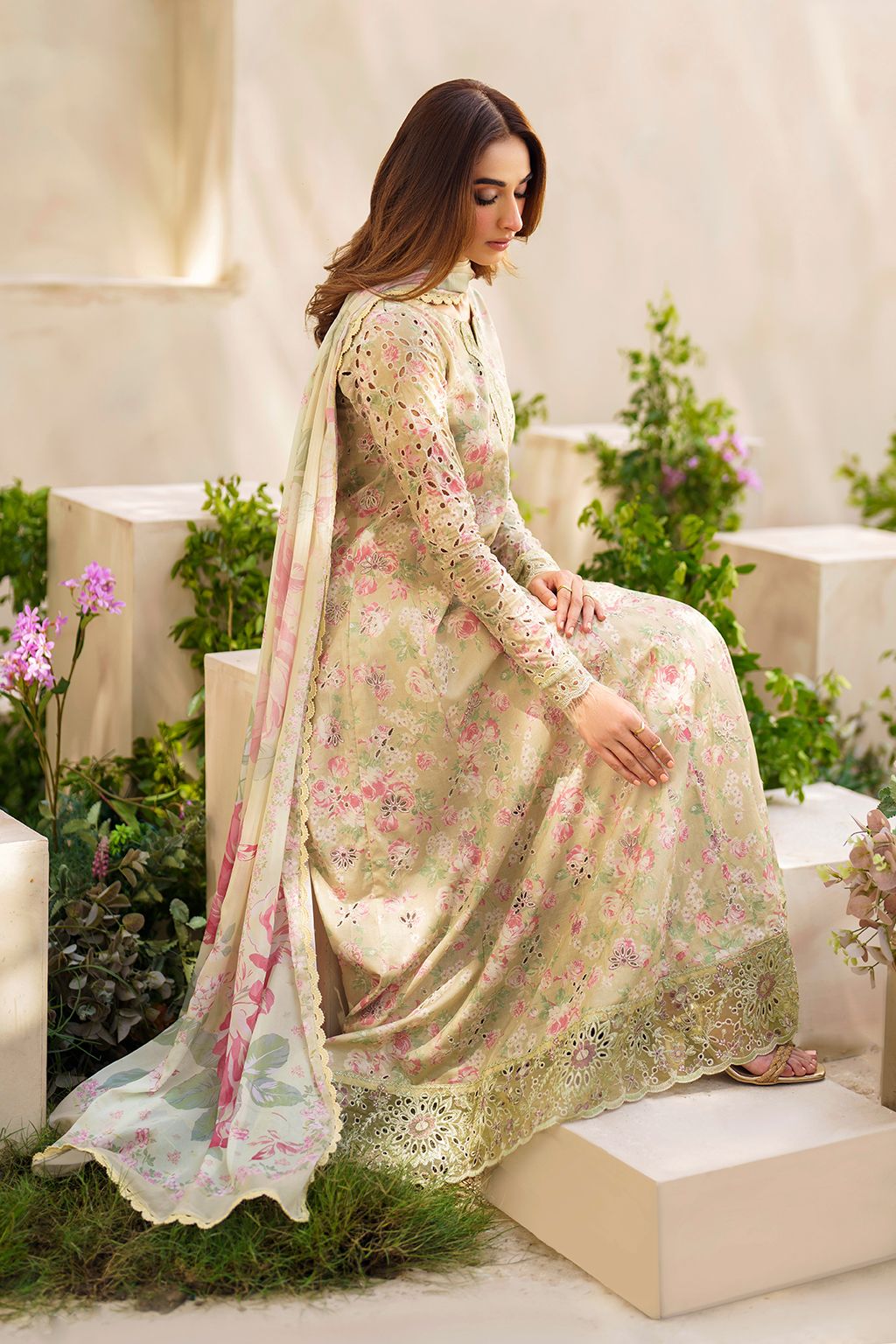 IZNIK LUXURY PRINTED EMBROIDERED CHIKANKARI LAWN - 3 PC UNSTITCHED