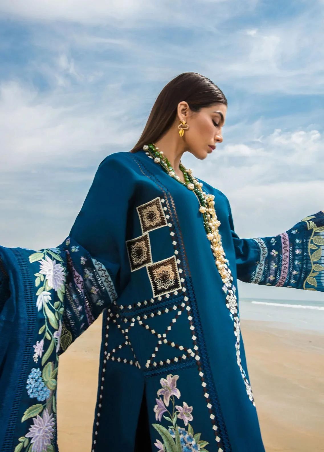 Crimson Luxury Chikankari Lawn Collection 3 pc Unstitched Suit