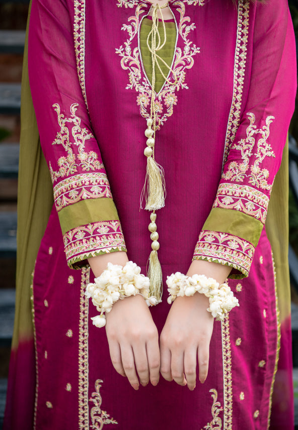 OMAL EMBROIDERED LAWN - 3 PC UNSTITCHED