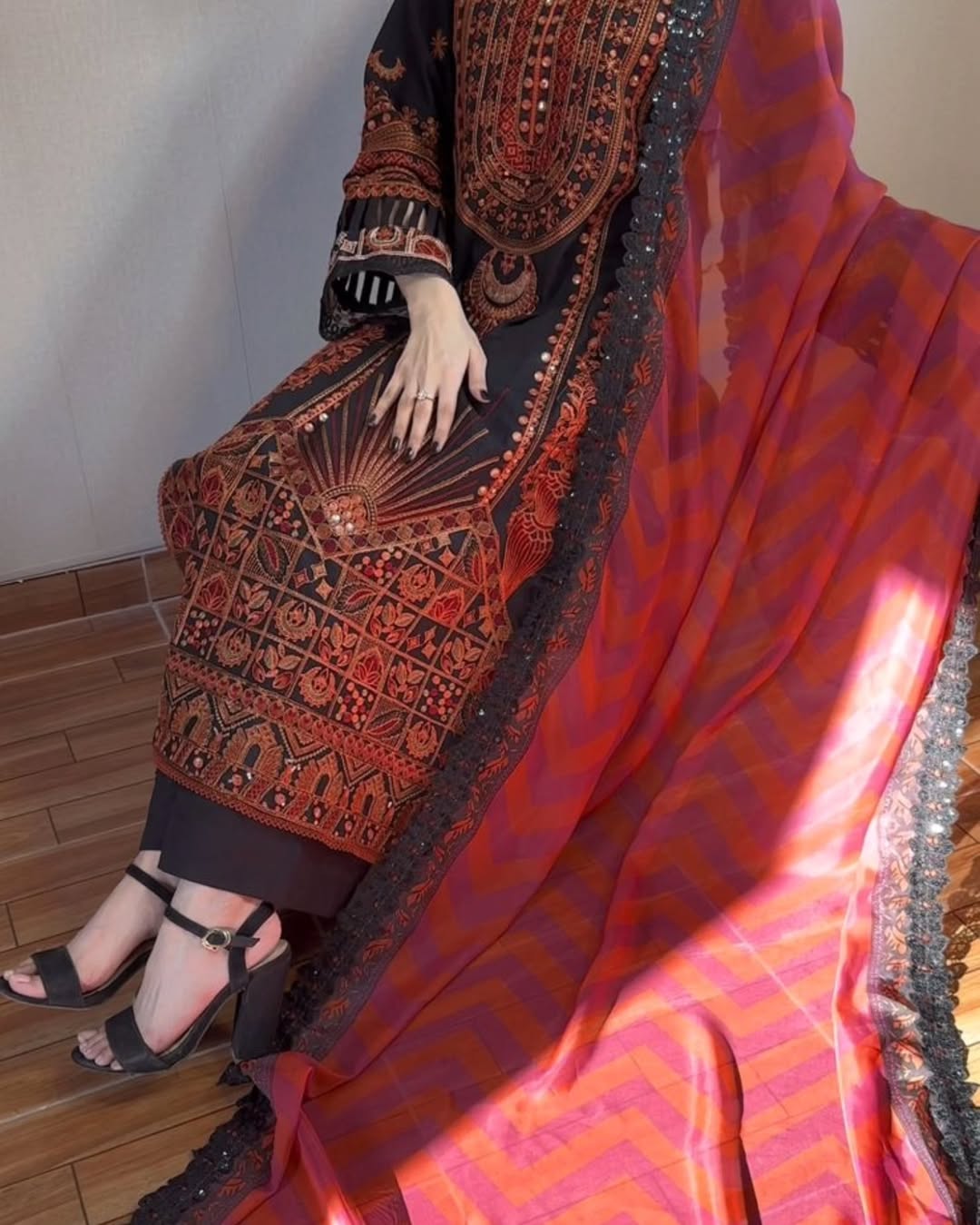 HOORAINS PRET EMBROIDERED LAWN - 3 PC STITCHED