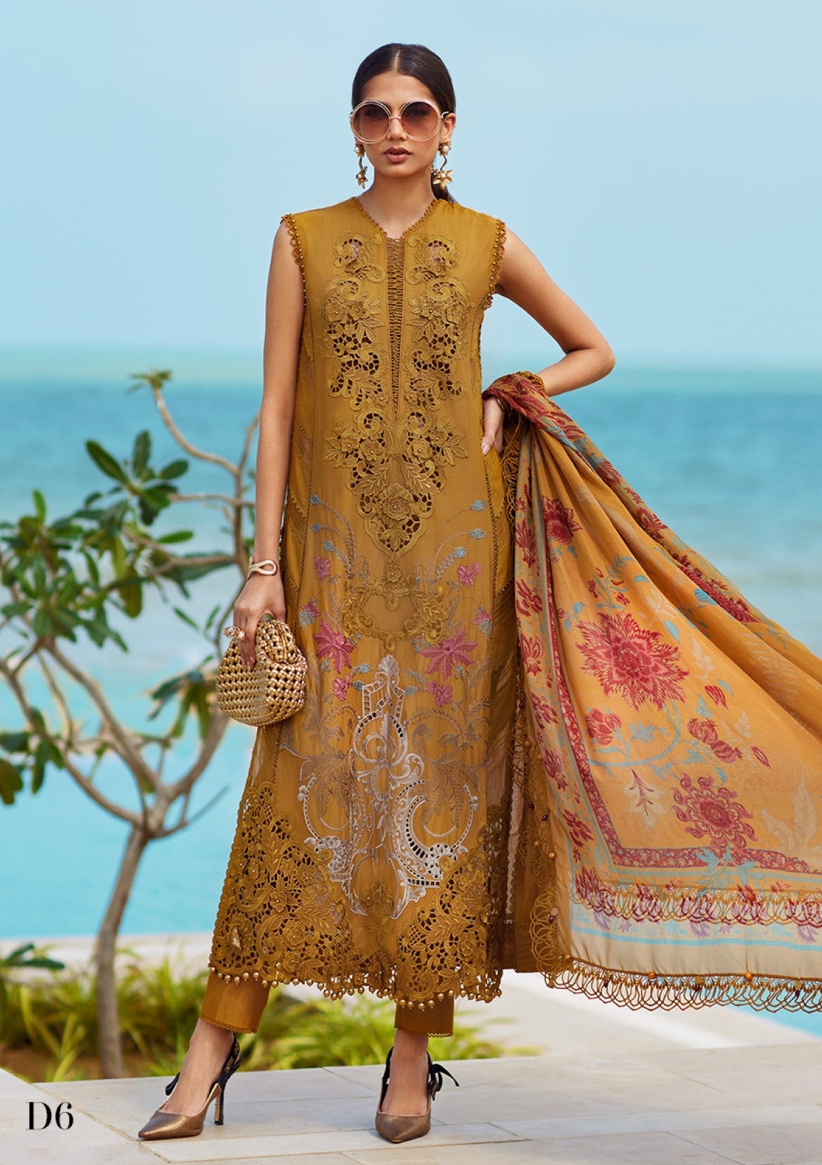 MARIA B LUXURY EMBROIDERED LAWN - 3 PC UNSTITCHED
