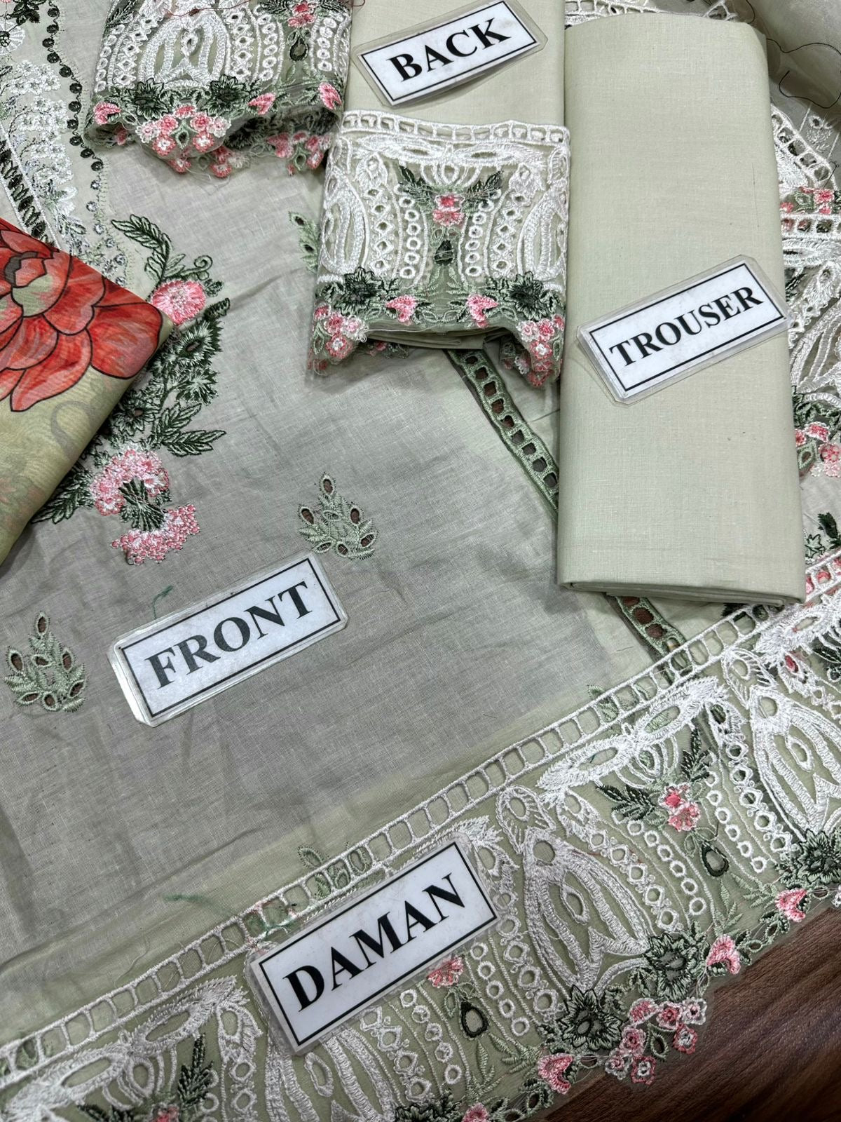 JADE CHIKANKARI EMBROIDERED LAWN - 3 PC UNSTITCHED