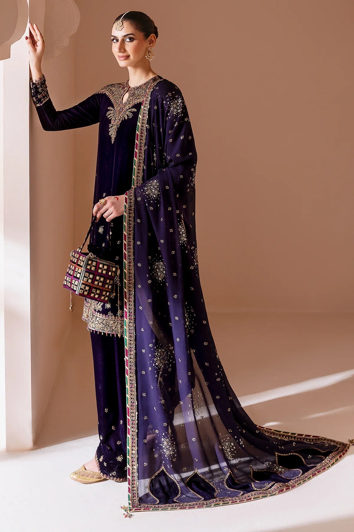 JAZMIN LUXURY EMBROIDERED VELVET - 3 PC UNSTITCHED
