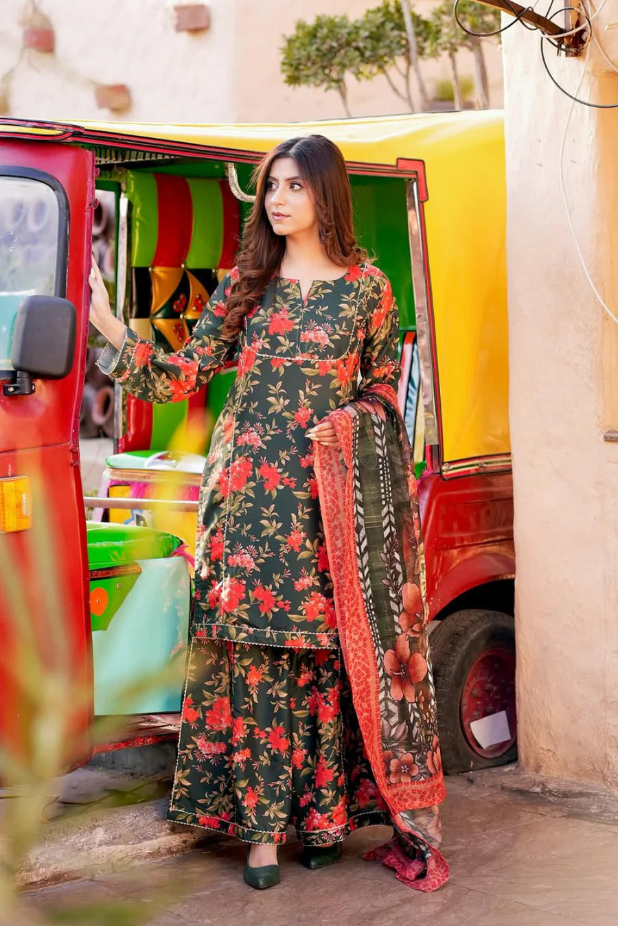 HOORAIN’S PRET DIGITAL PRINTED LAWN - 3 PC STITCHED