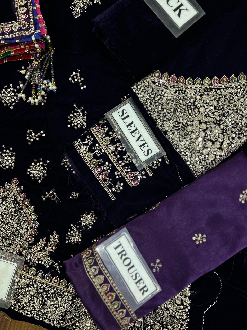 JAZMIN LUXURY EMBROIDERED VELVET - 3 PC UNSTITCHED