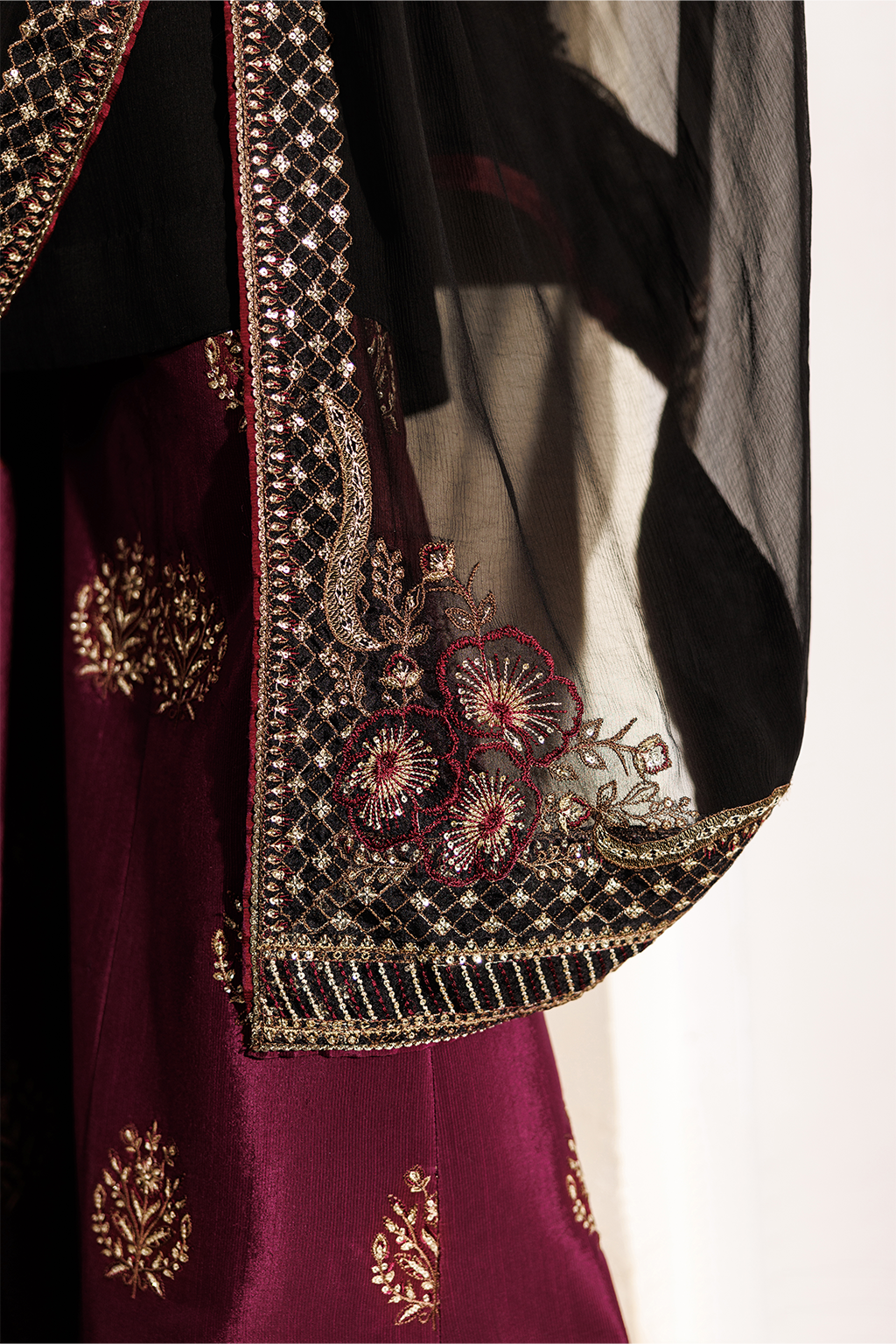 IZNIK EMBROIDERED CHIFFON - 3 PC UNSTITCHED