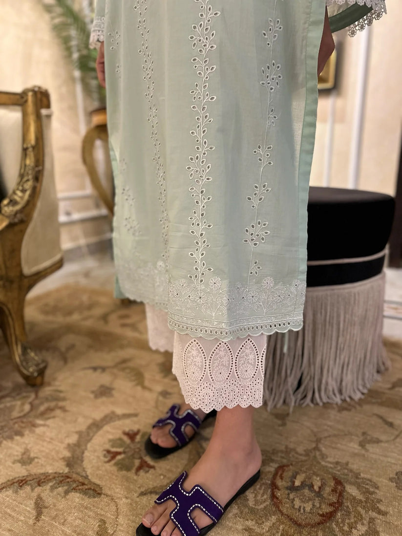 NAARJ LUXURY LAWN EMBROIDERED SCHIFFLI KURTA - 3 PC UNSTITCHED