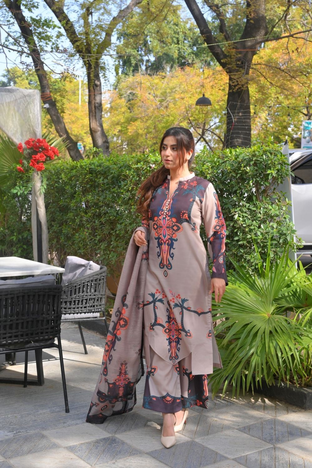 HOORAIN’S PRET DIGITAL PRINTED LAWN - 3 PC STITCHED