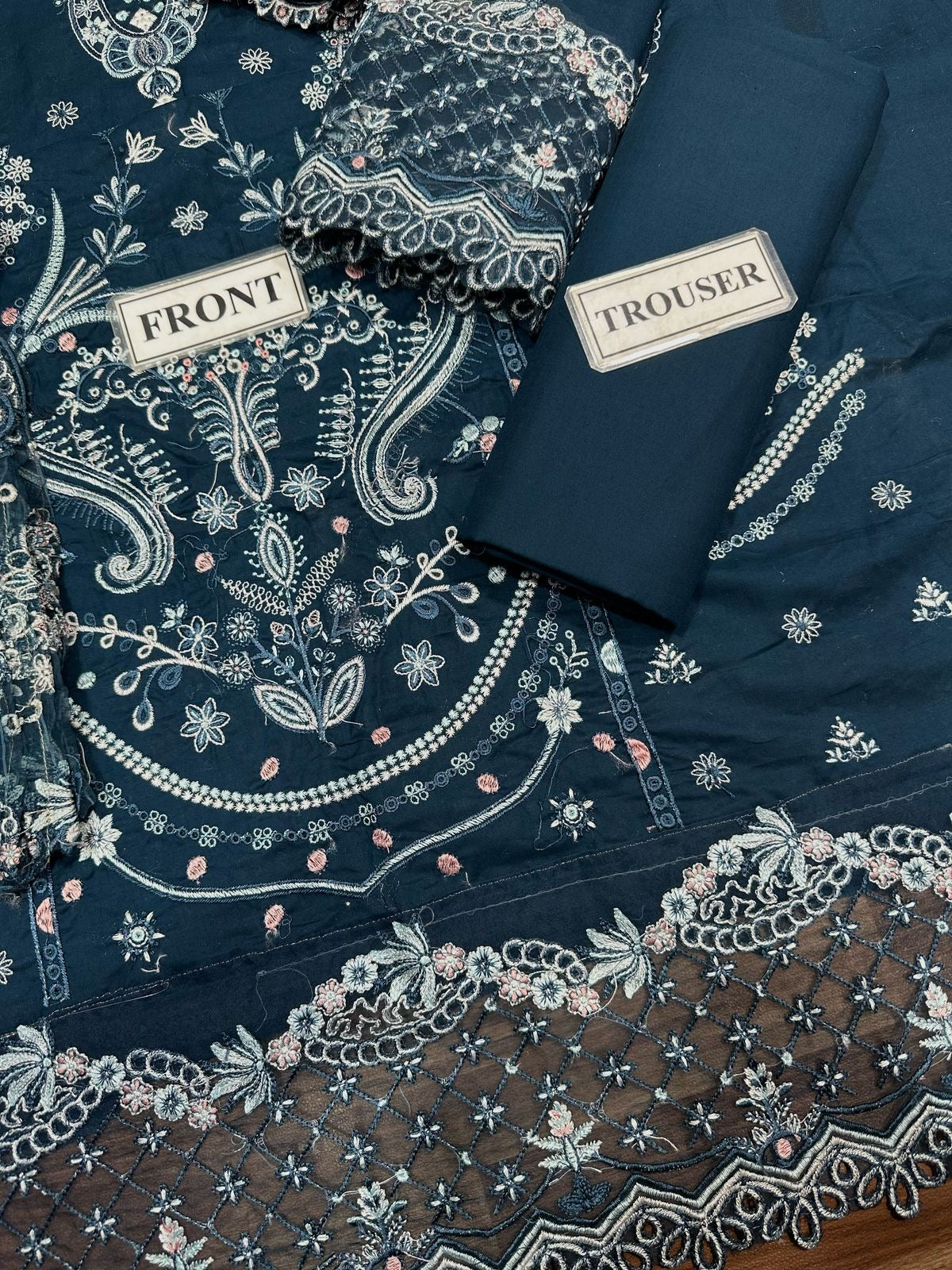 QALAMKAR LUXURY EMBROIDERED LAWN - 3 PC UNSTITCHED
