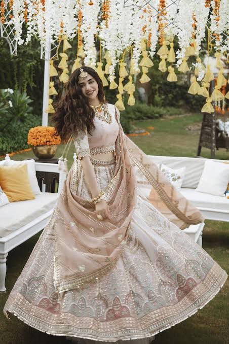 MARYAM HUSSAIN LUXURY WEDDING EMBROIDERED ORGANZA MAXI - 3 PC UNSTITCHED