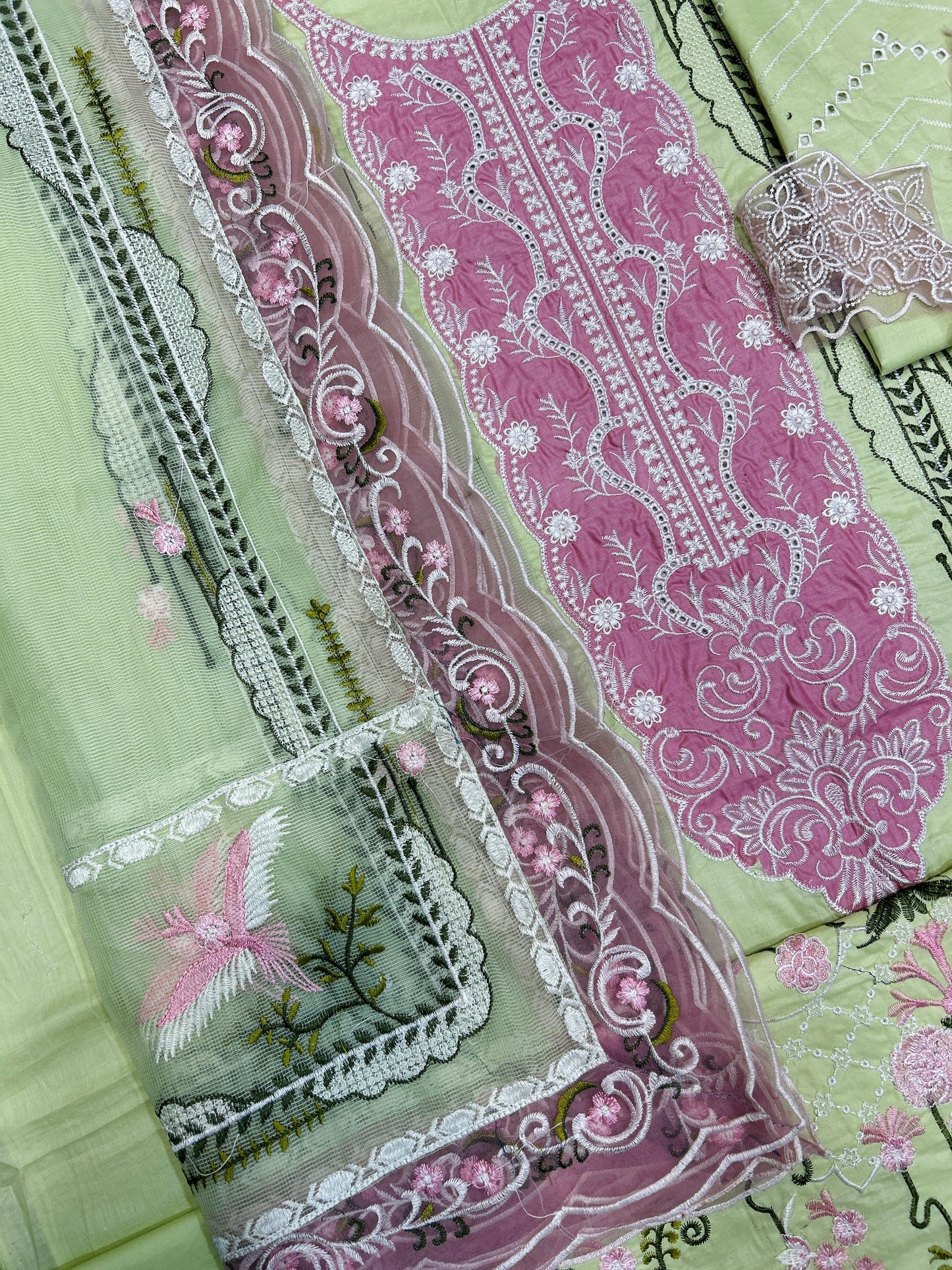 BIN ILYAS EMBROIDERED LAWN - 3 PC UNSTITCHED