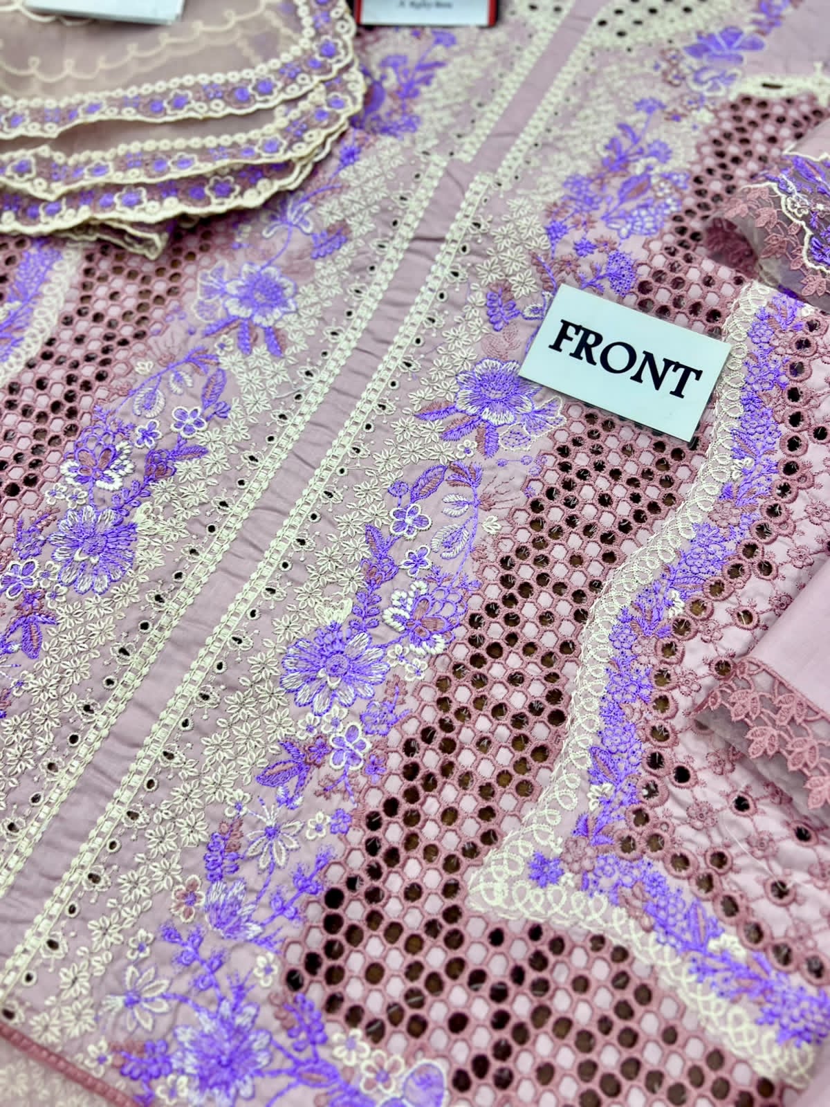 BIN ILYAS LUXURY CHIKANKARI EMBROIDERED LAWN - 3 PC UNSTITCHED