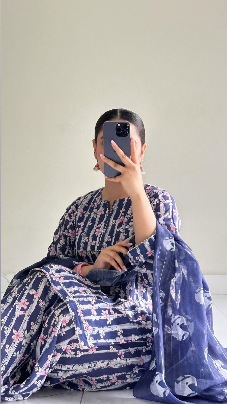 HOORAIN’S PRET DIGITAL PRINTED LAWN - 3 PC STITCHED