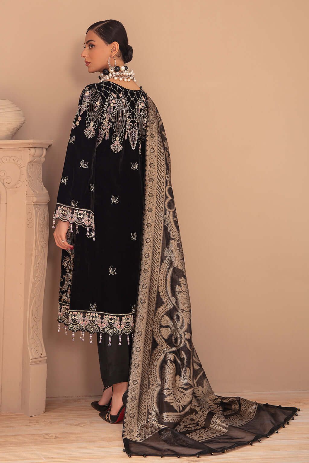 RAMSHA LUXURY EMBROIDERED VELVET - 3 PC UNSTITCHED