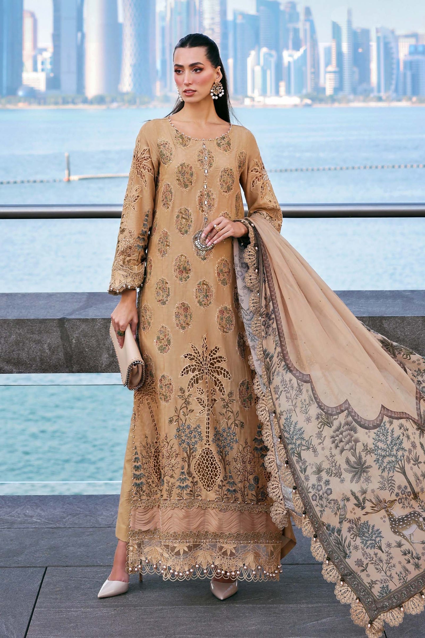 MARIA B PREMIUM EMBROIDERED LAWN - 3 PC UNSTITCHED